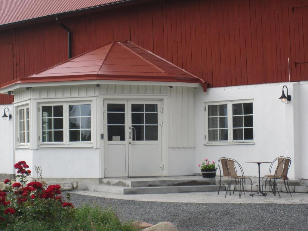 Naerebo Gardshotell Lidkoping Exterior photo